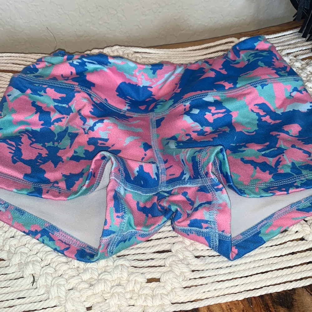 Fleo Shorts